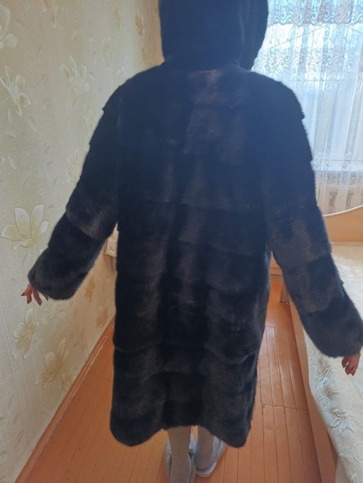 Продам шубу норковую, новую