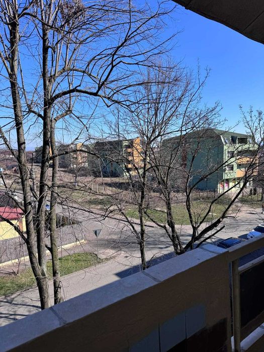 Vand apartament 2 camere, et. 3, Carpati 1
