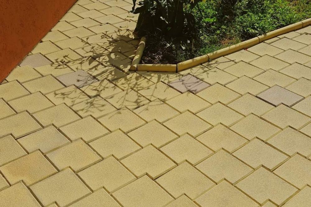 Pavele rezidentiale pentru trafic pietonal 40x40 cu 25x25x2,5 pavaje