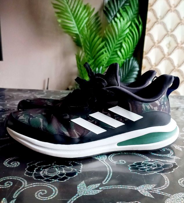 Маратонки  Adidas