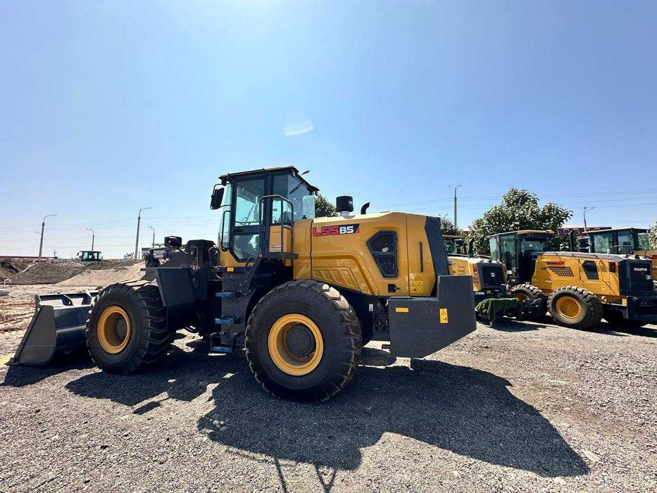 Фронтальный погрузчик 3 куб СОТУВДА