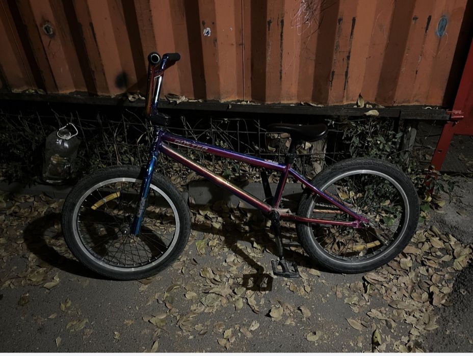 Продам BMX оригинал срочно