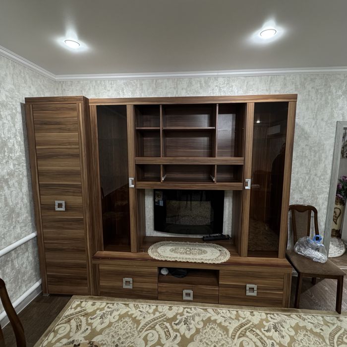 Продам стенку в хорошем состояние