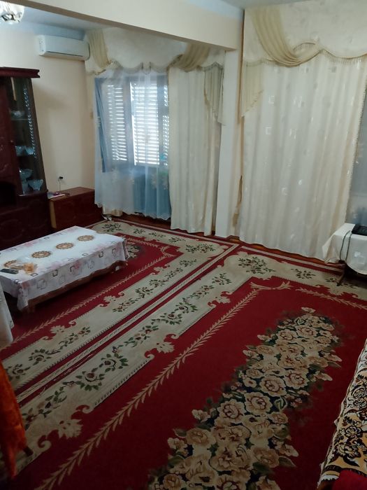 4 xonalik uy sotiladi