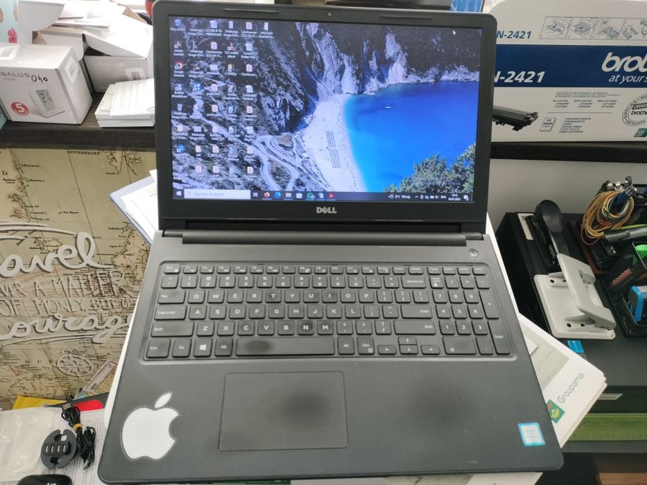 Vând laptop Dell inspiron 3567 în stare bună, i3, SSD doar 399 lei