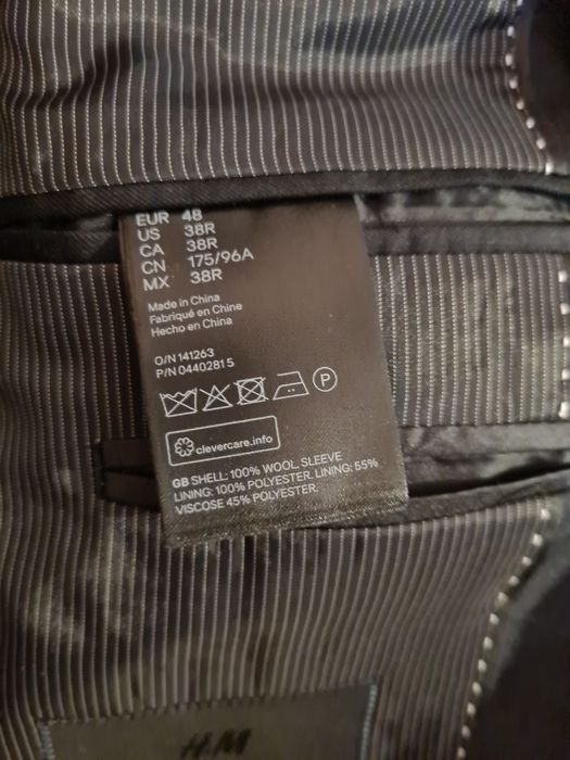 Vând: sacou H&M negru din 100% lână, mărimea 48