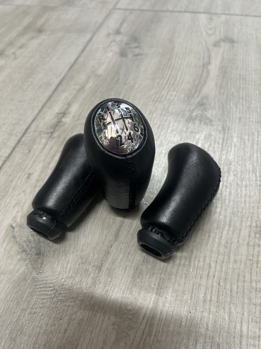 Nucă-maneta viteze piele Logan-Sandero