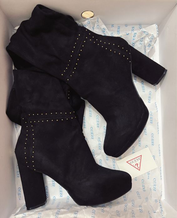 Ботуши от велур Guess