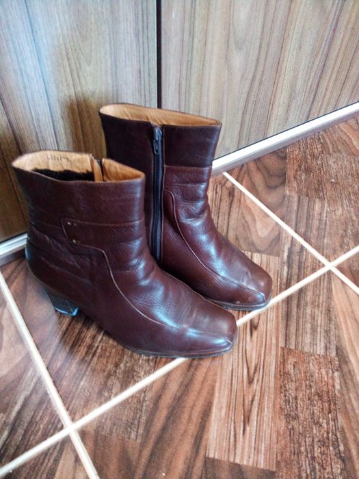 Сапоги и полусапожки натуральная кожа размер 39 за все 100 тыс