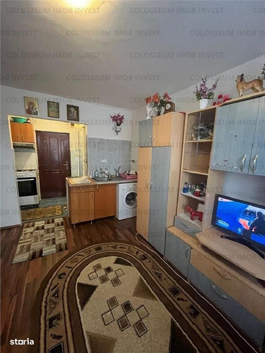 Camera de camin cu baie proprie,mobilata-utilata - Tractorul/Rulmentul