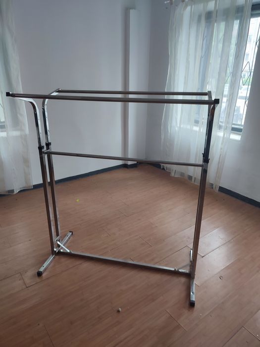 Stender haine din inox