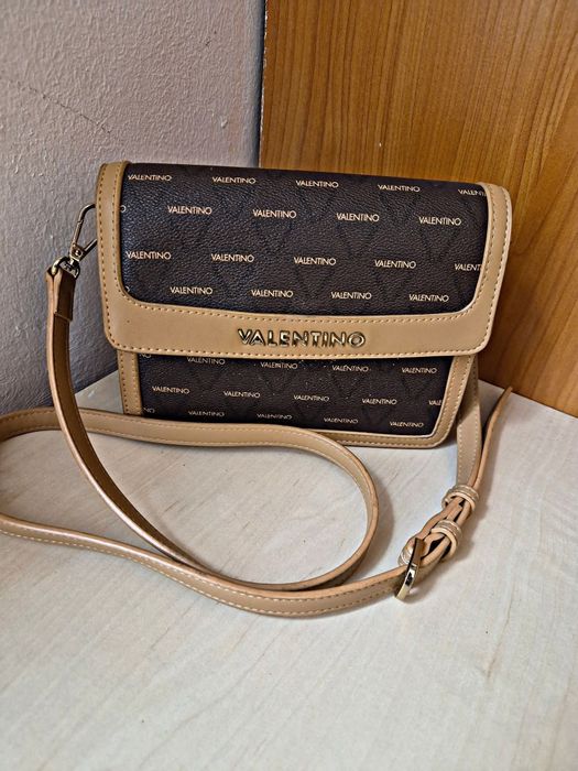 Кожена Чанта Valentino