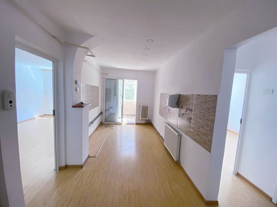 Vând apartament doua camere