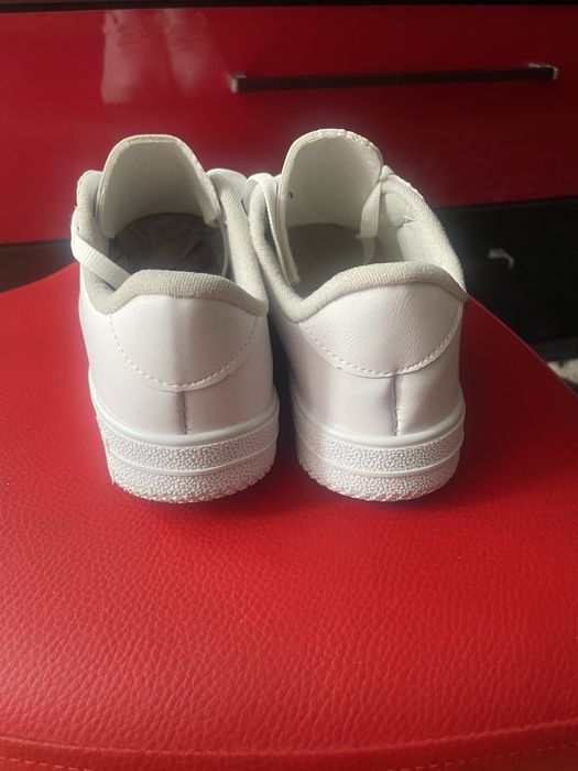 Adidasi sport, 39