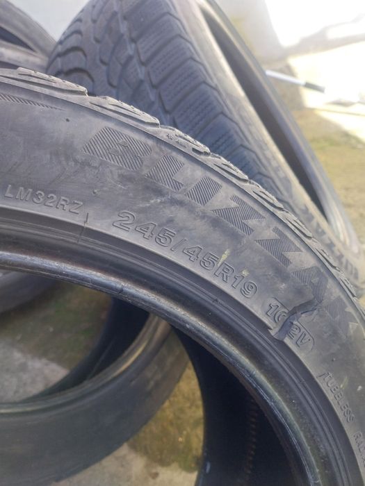 Продавам  гуми мишлем, зимни 19 цола,