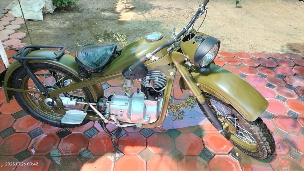Прадаётся мотоцикил bmw r35