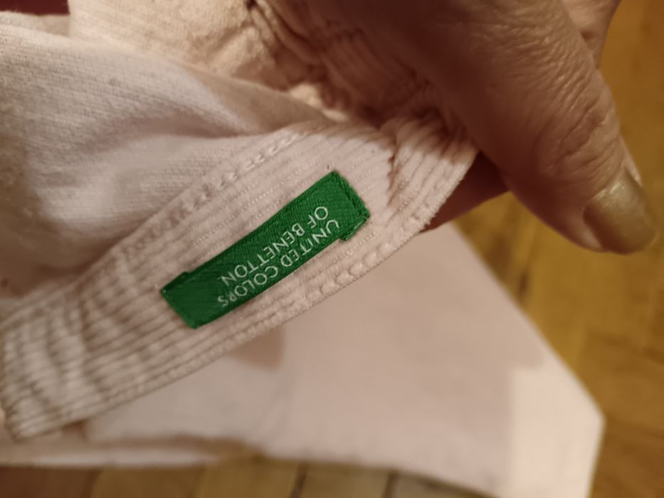 Pantaloni scurți de firma