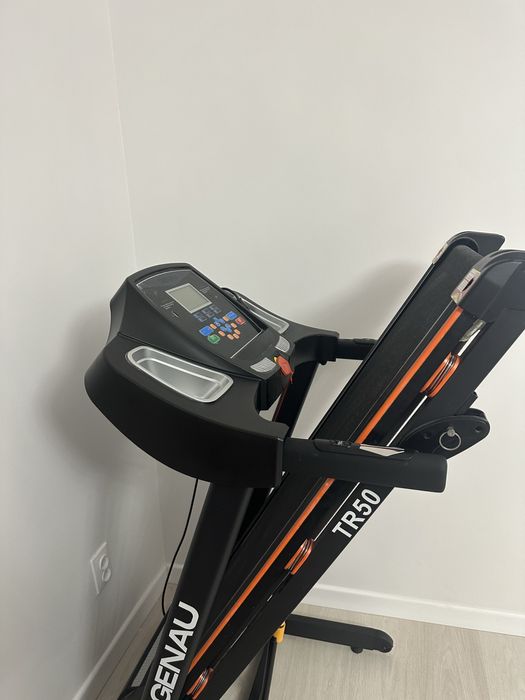 Продам беговой дорожку