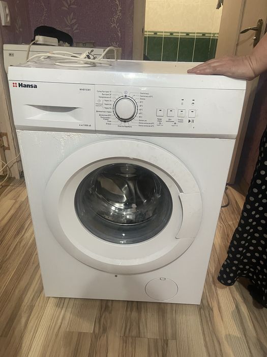 Продам стиральную машину Hansa WHB1038, 6 кг