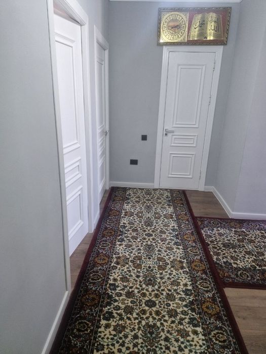Urganch sityda 5 etajli domda 5-etajida 3 xonali uy sotiladi