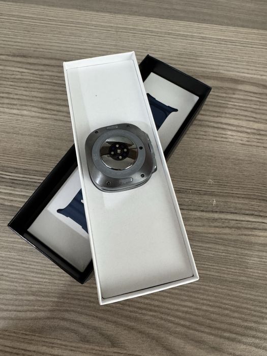 Продавам Samsung Galaxy Watch Ultra 2025