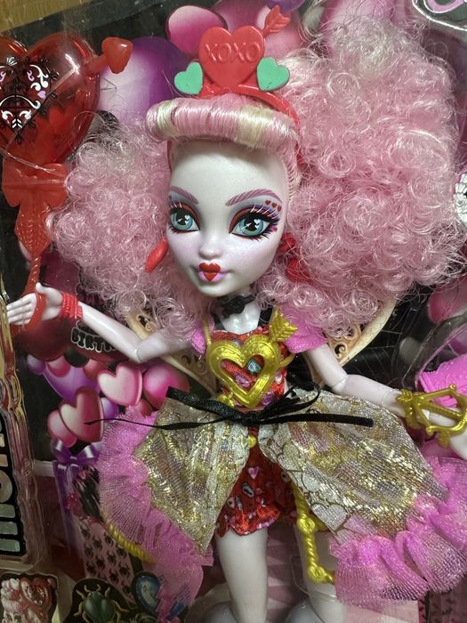 Продам . Куклу монстр  хай!