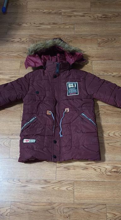 Продам детские вещи.