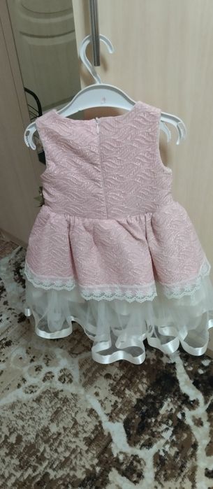 Платье розовое на 3 года