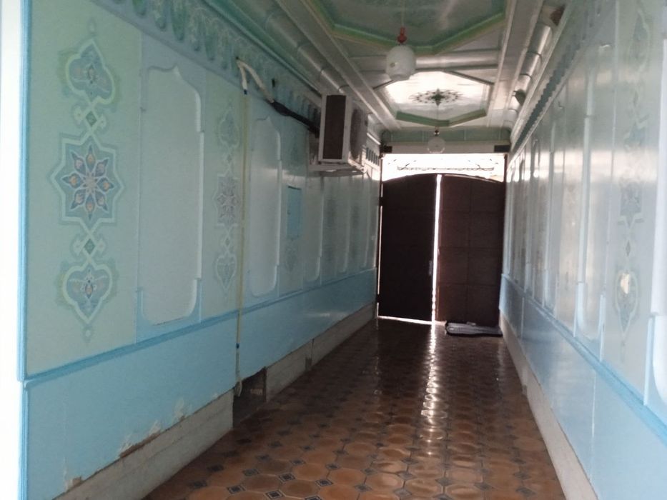 Uy sotiladi Mirobod tumani Oq Uy Mahallasi