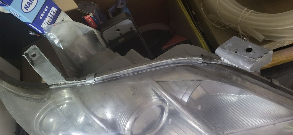 Продам фару камри 40
