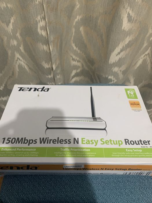 Pachet! Router wifi Tenda si Boxe Serioux!!