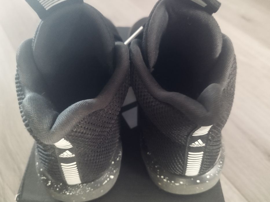 Маратонки ADIDAS