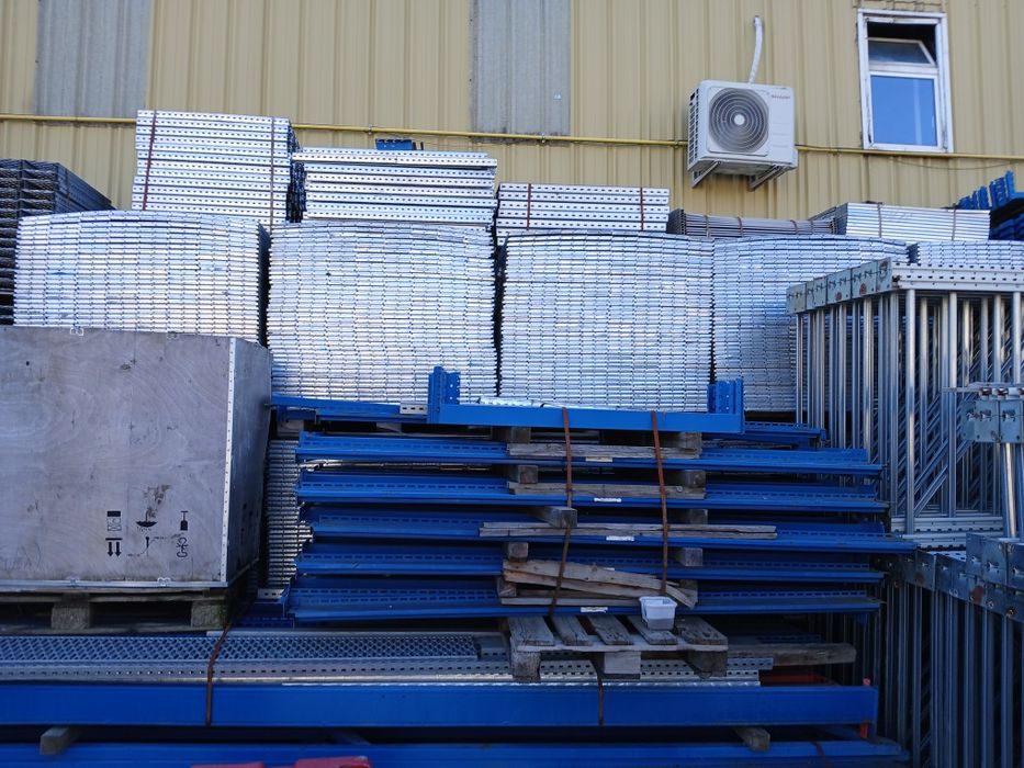 Rafturi industriale lichidare stoc