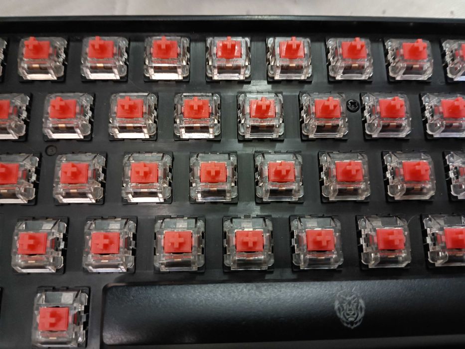 Механична клавиатура Testatura gaming mecanica A+ K77B