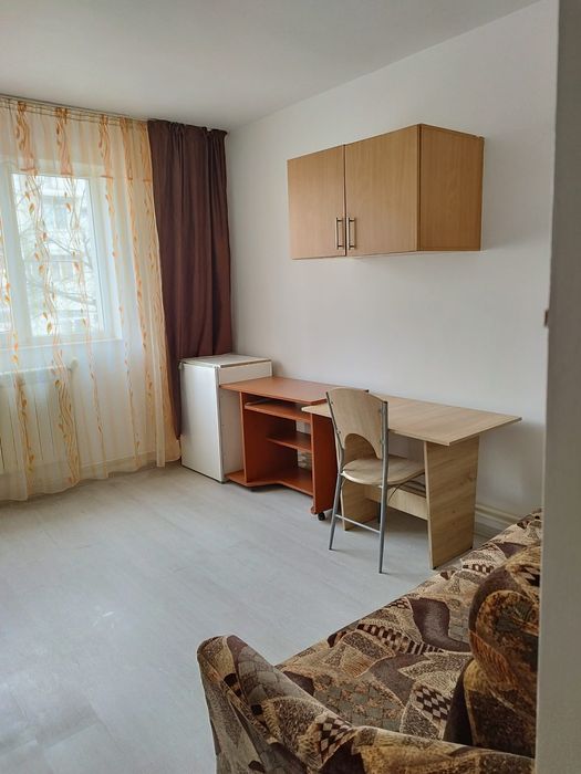 Vând camera de cămin transformată in garsoniera