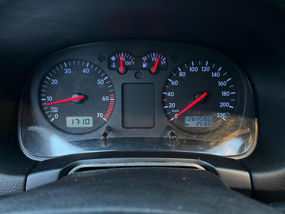 Vând golf 4 1.4 benzina