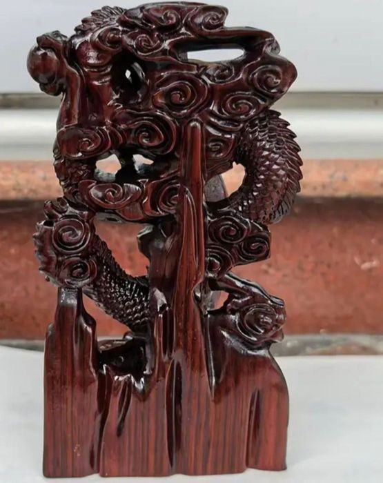 Statuieta dragon in lemn de trandafir