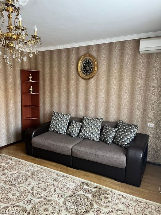 Сдаём 2 ком квартиру на долгий срок,около Гоголя Кунаева