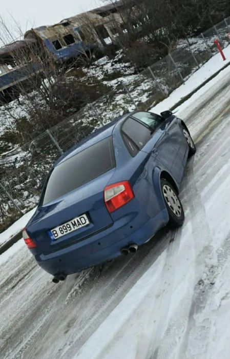 AUDI 8 E 2003 benzină