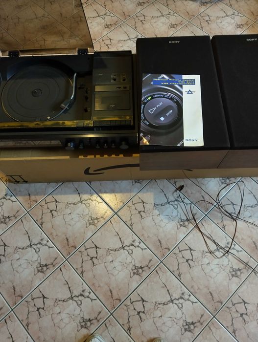 Уредба Sony , Радио - Грамофон с колони