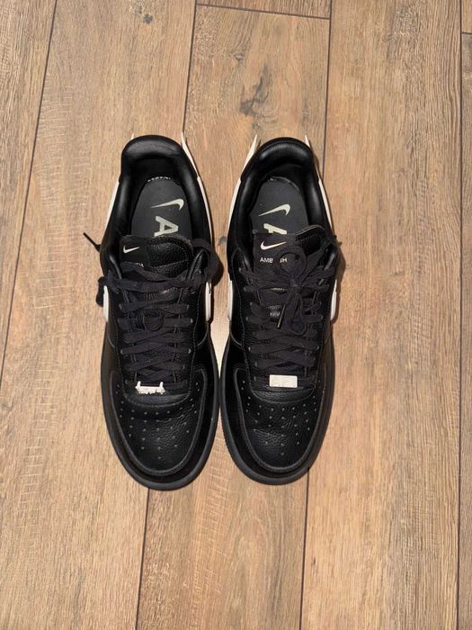 NikeAirForce 1 Ambush
