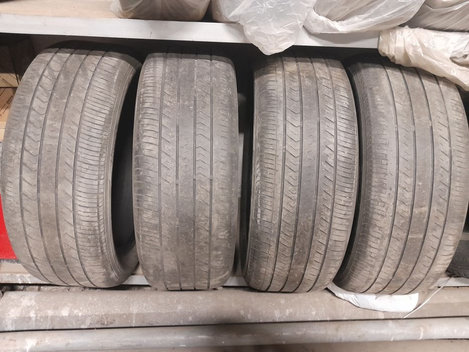Продам шины 265/50/22