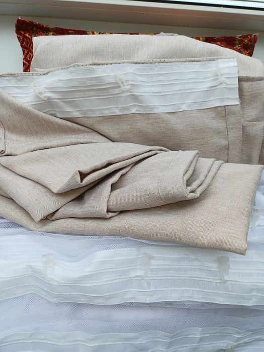 Продам недорого тюль и шторы