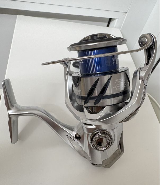Mulineta(noua) Shimano Stradic FM 4000