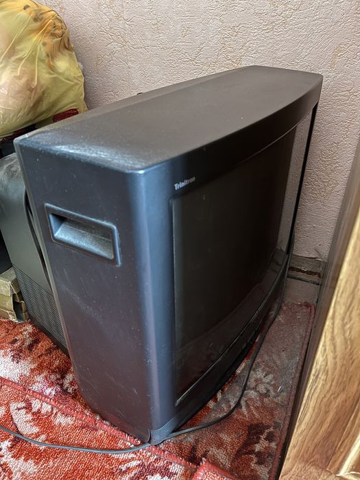 Телевизор на запчасти