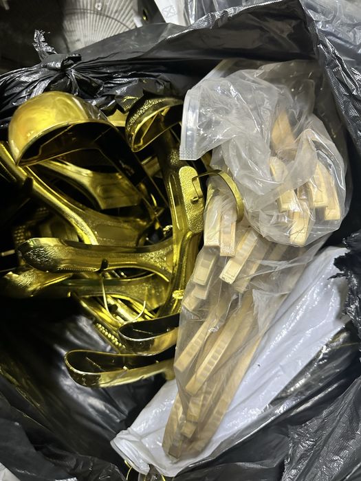 Продам вешалки для магазина