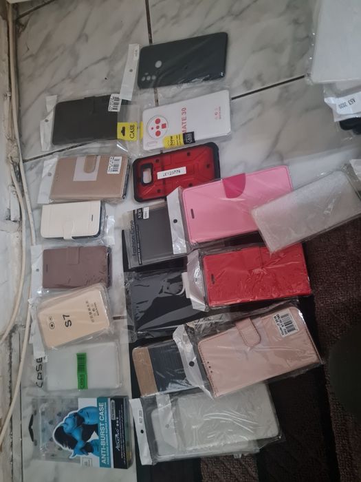 Se vinde angro huse tel