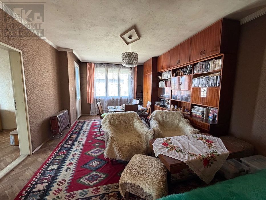 Четиристаен апартамент за продажба, гр. Горна Оряховица, район Център - снимка 2