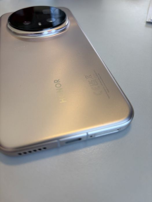HONOR MAGIC 8 pro 512/12 gold
