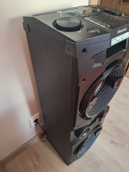 Vand Boxa Hisense 400w cu Bluetooth, USB si FM